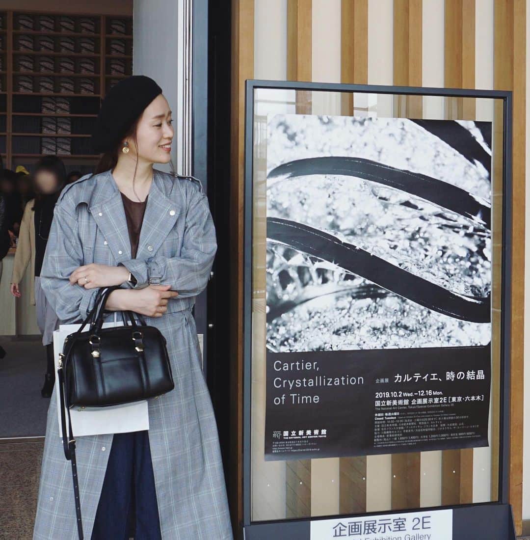 のインスタグラム：「おチビを見ててもらってカルティエ展行けた！﻿ (👨🏻ありがとう)﻿ ﻿ 最高だった。勉強になった。﻿ ﻿ ﻿ ﻿ #Cartier#museum#国立新美術館#美術館#カルティエ#カルティエ時の結晶#カルティエ展#アート#乃木坂#六本木﻿」