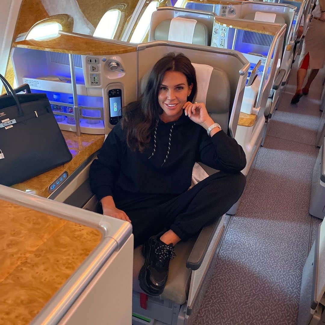 ダニエル・オハラさんのインスタグラム写真 - (ダニエル・オハラInstagram)「On route ✈️ @inside.lifestyle #grandprixabudhabi」11月28日 22時14分 - missdlloyd