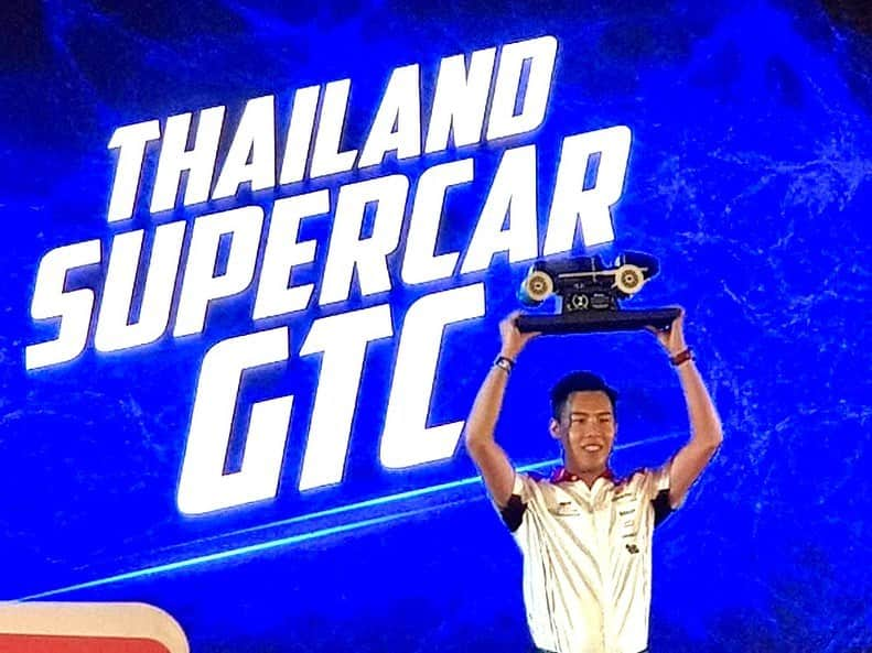 Toyota team thailandさんのインスタグラム写真 - (Toyota team thailandInstagram)「Thailand Super Series ‘The Night of Champion 2019’ TOYOTA team Thailand ขอขอบคุณแฟนๆ ทุกท่านที่ส่งกำลังใจให้ทีม กับแมทช์เข้มข้นปิดฤดูการแข่งขัน ผลงานปีนี้ของทีมเป็นที่น่าพอใจมากครับ ความสำเร็จนี้เป็นความร่วมมือของทุกคนในทีมที่ผ่าฟันทุกอุปสรรคและบททดสอบความแข็งแกร่งของทีม เราจะสู้ร่วมกันต่อไปเพื่อพัฒนาวงการมอเตอร์สปอร์ตไทยครับ 🏆🏆🏆 แชมป์ประเภททีมในรุ่น GTM และ GTC Thailand Super Car GTM Pro-Am 🏆Champion = #39: MadCow & Naoki 🥈2nd place = #38: Man & X Thailand Super Car GTC 🏆Champion = #22: Tsuchitori 🥈2nd place = #37: Ton #อยากเห็นคนไทยหัวใจมอเตอร์สปอร์ต #TeamWork #TOYOTAteamThailand #CheerThai #ThaiPride #ไม่เชียร์ไทยแล้วจะเชียร์ใคร #แข่งรถ #นักแข่ง #ทีมคนไทย #Car #RaceCar #LexusRCF #TOYOTA86 #SuperCar」11月28日 22時59分 - toyotagazooracingteamthailand