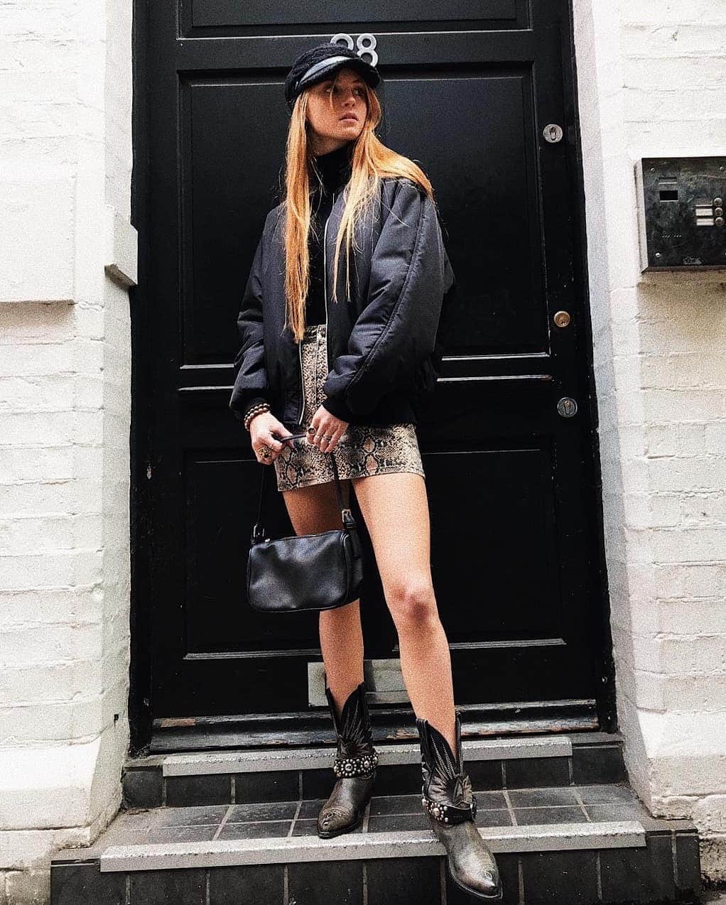 Subduedさんのインスタグラム写真 - (SubduedInstagram)「The London look. Styled and worn by @inespenaud #subdued #subduedgirls」11月28日 23時04分 - subdued