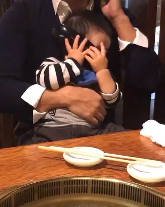 高橋みゆきのインスタグラム：「今日は社長とマネージャーと肉〜🍖ウマい〜❣️お腹いっぱい🎶 #恵比寿 #肉 #2日連続 #心ノ祐の真似っこもしもしが最高に可愛い #社長 #マネージャー #まっつぁん #ご馳走さまでした」