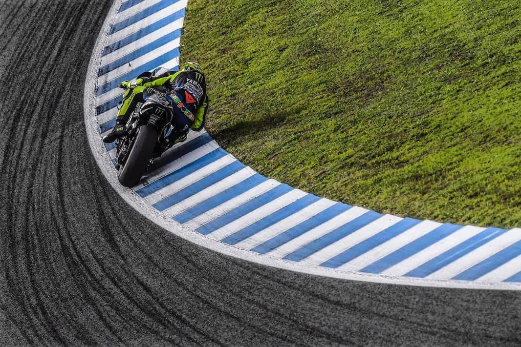 バレンティーノ・ロッシさんのインスタグラム写真 - (バレンティーノ・ロッシInstagram)「Circuito de Jerez,Spain  MotoGp test 📸 @falex79 @gigisoldano @jesusrobledo」11月29日 5時01分 - valeyellow46