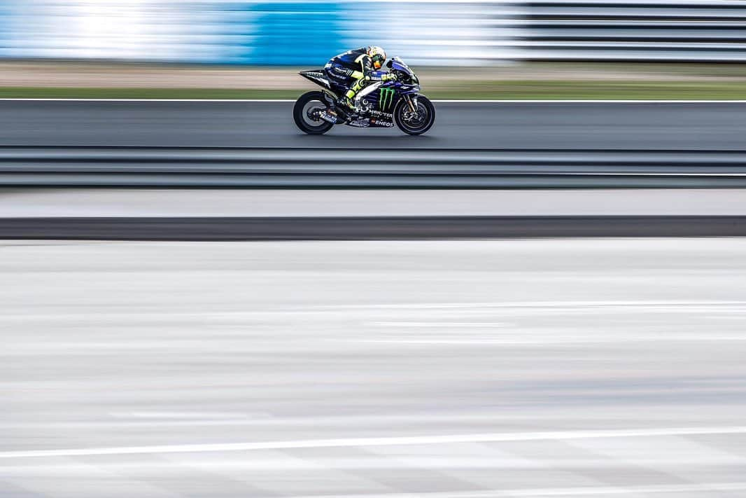 バレンティーノ・ロッシさんのインスタグラム写真 - (バレンティーノ・ロッシInstagram)「Circuito de Jerez,Spain  MotoGp test 📸 @falex79 @gigisoldano @jesusrobledo」11月29日 5時01分 - valeyellow46