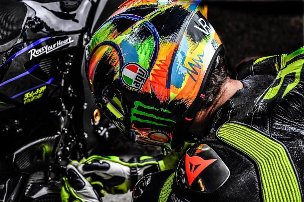 バレンティーノ・ロッシさんのインスタグラム写真 - (バレンティーノ・ロッシInstagram)「Circuito de Jerez,Spain  MotoGp test 📸 @falex79 @gigisoldano @jesusrobledo」11月29日 5時01分 - valeyellow46