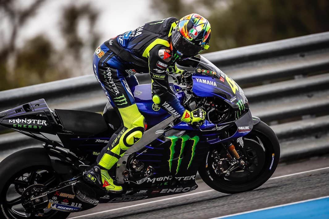 バレンティーノ・ロッシのインスタグラム：「Circuito de Jerez,Spain  MotoGp test 📸 @falex79 @gigisoldano @jesusrobledo」