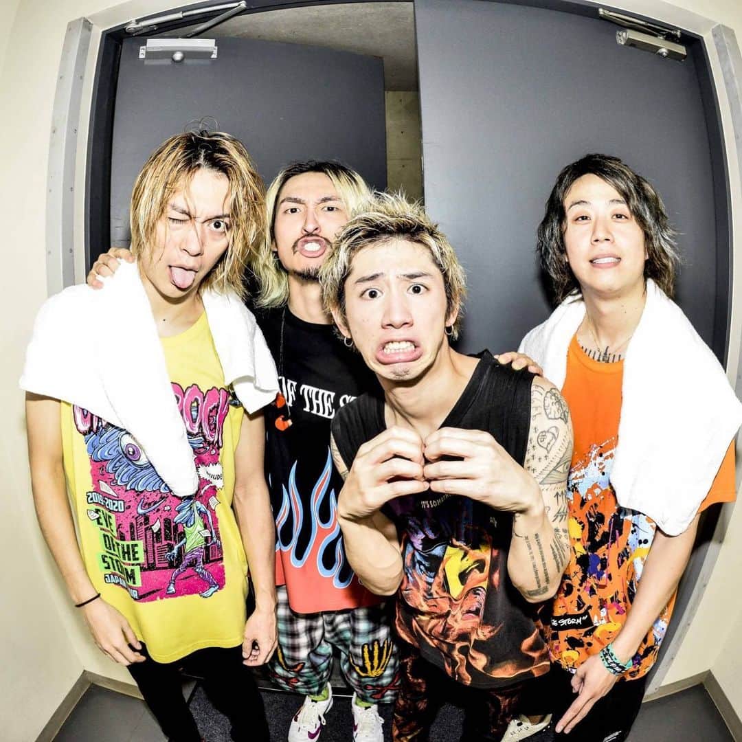 のインスタグラム：「マリンメッセ福岡でのONE OK ROCK “EYE OF THE STORM”JAPAN TOUR2019-20202days2日目撮影終了！昨日より更に熱い&スペシャルなライブでした！写真はライブ直後のワンオク！ #サウシュー #soundshooter #oneokrock #oor #福岡 #eyeofthestormjapantour #ワンオク」