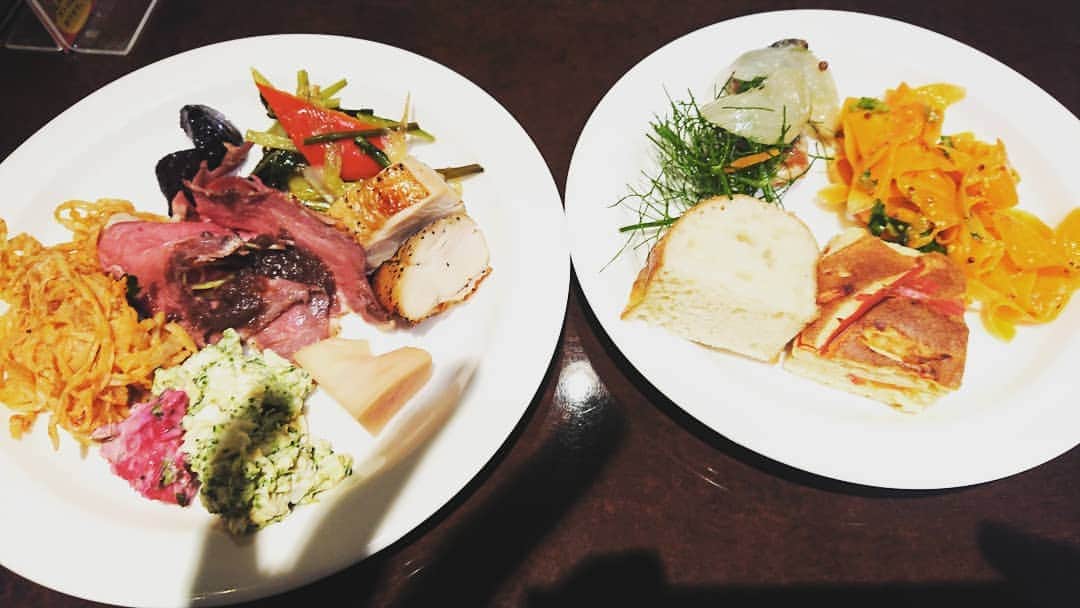 松坂南さんのインスタグラム写真 - (松坂南Instagram)「行きつけの野菜料理屋さんにて💓  #love #vegetable」11月29日 0時17分 - minami_matsuzaka