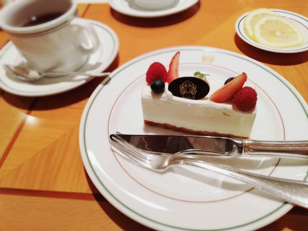 池田裕子さんのインスタグラム写真 - (池田裕子Instagram)「美味しいレアチーズケーキでした🙆」11月29日 0時19分 - kurimushiyoukan