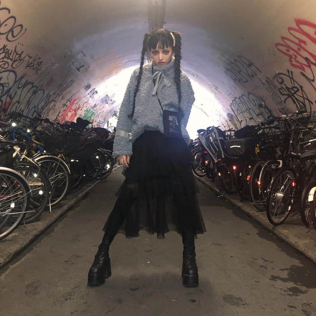 chiiiiiのインスタグラム：「💙🖤👩‍❤️‍👩 @17kg_official」