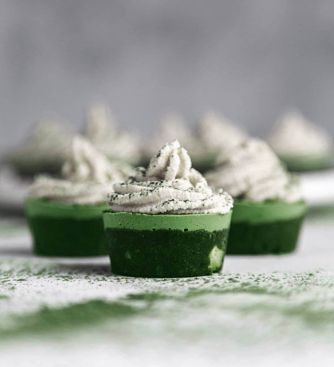Matchæologist®さんのインスタグラム写真 - (Matchæologist®Instagram)「😱Tag a friend with whom you’d LOVE to share these mouthwatering Vegan #Matcha #Cupcakes with raw #Macadamia! 🍨 Thanks to 📷 @nadiaeves for these indulgent #MatchaCreations 🌿😍 . 🎊 We are running our BIGGEST SALE OF THE YEAR! – 🎉 Grab your favorite matcha and matcha-ware products 🍵 with a 20% Off Site-Wide NOW with code ‘THANKS2019’! Valid until midnight on Monday, 2 December only! 🙌 . For premium-quality matcha 🍵, visit Matchaeologist.com . 👉 Click the link in our bio @Matchaeologist . Matchæologist® #Matchaeologist Matchaeologist.com」11月29日 1時00分 - matchaeologist