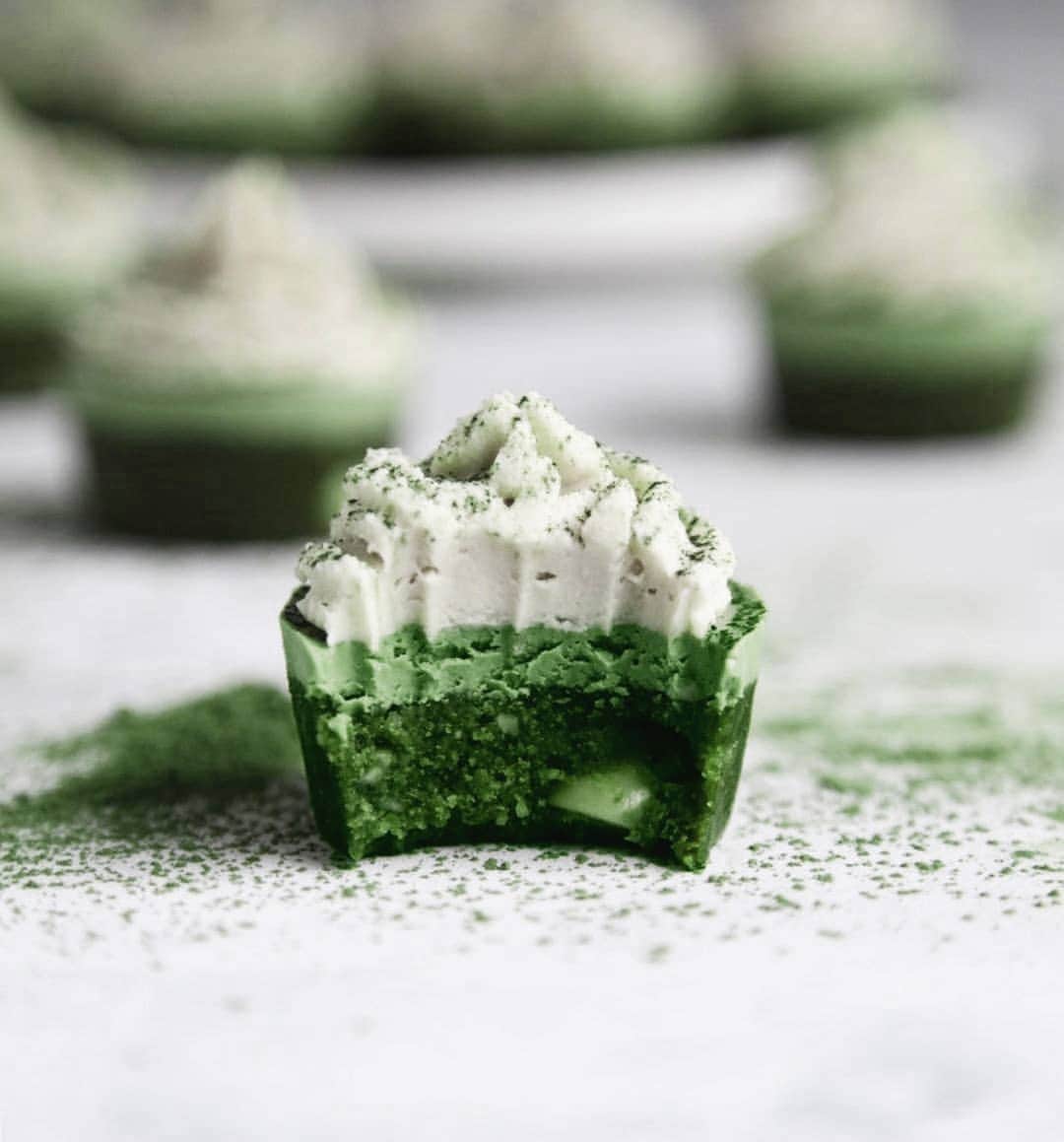 Matchæologist®さんのインスタグラム写真 - (Matchæologist®Instagram)「😱Tag a friend with whom you’d LOVE to share these mouthwatering Vegan #Matcha #Cupcakes with raw #Macadamia! 🍨 Thanks to 📷 @nadiaeves for these indulgent #MatchaCreations 🌿😍 . 🎊 We are running our BIGGEST SALE OF THE YEAR! – 🎉 Grab your favorite matcha and matcha-ware products 🍵 with a 20% Off Site-Wide NOW with code ‘THANKS2019’! Valid until midnight on Monday, 2 December only! 🙌 . For premium-quality matcha 🍵, visit Matchaeologist.com . 👉 Click the link in our bio @Matchaeologist . Matchæologist® #Matchaeologist Matchaeologist.com」11月29日 1時00分 - matchaeologist