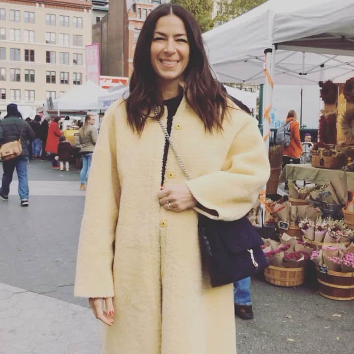 のインスタグラム：「I am taking today to share with those around me what I am most thankful for. This year has flown by and each one that passes, I become more and more grateful for friends, family, good times and shared experiences. Happy Thanksgiving to you and your loved ones! xxRM」