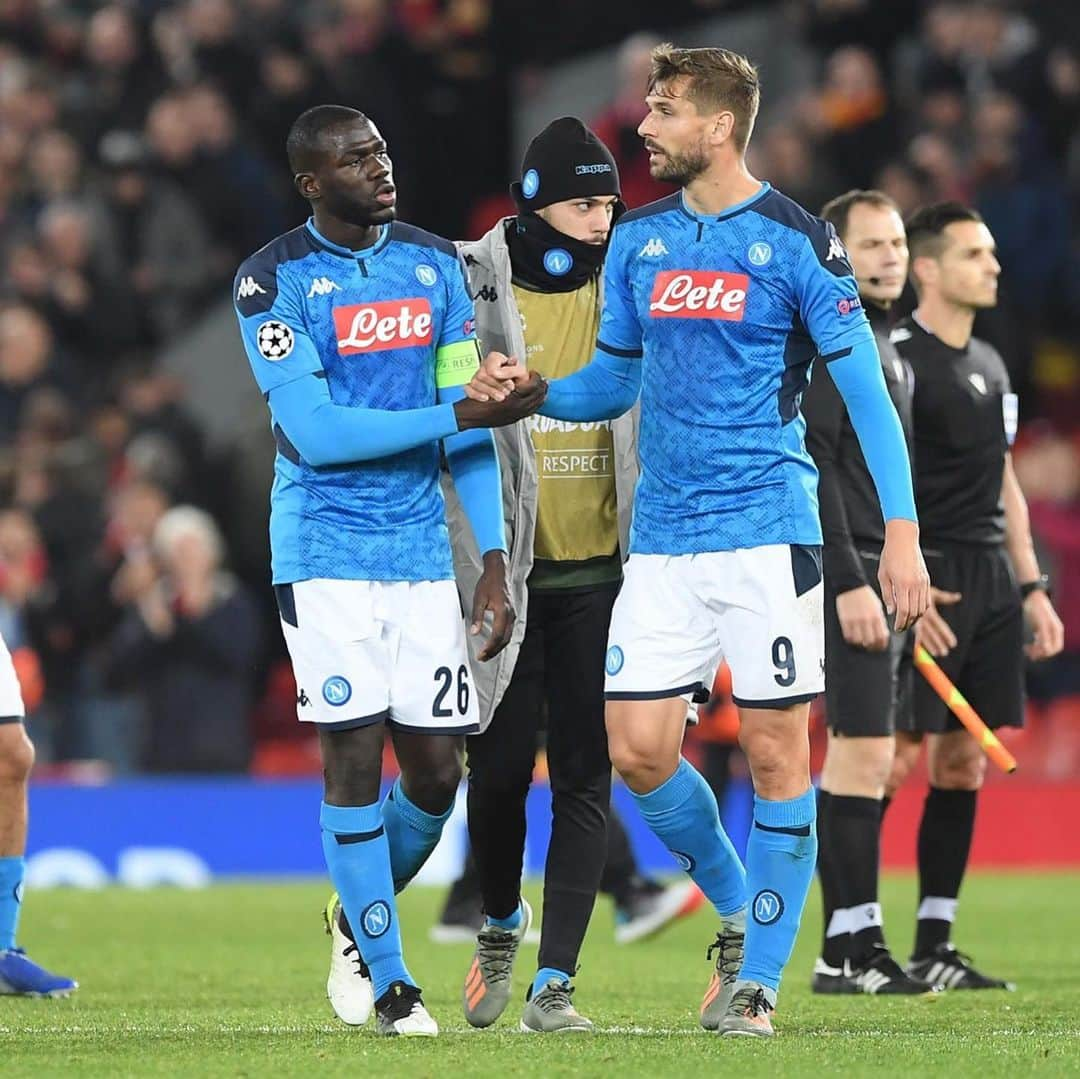 フェルナンド・ジョレンテさんのインスタグラム写真 - (フェルナンド・ジョレンテInstagram)「Punto e pareggio importante in Anfield! Continueremo a lavorare duro 💪🏻#ForzaNapoliSempre #LIVNAP 1-1 #UCL」11月29日 1時51分 - llorente_fer