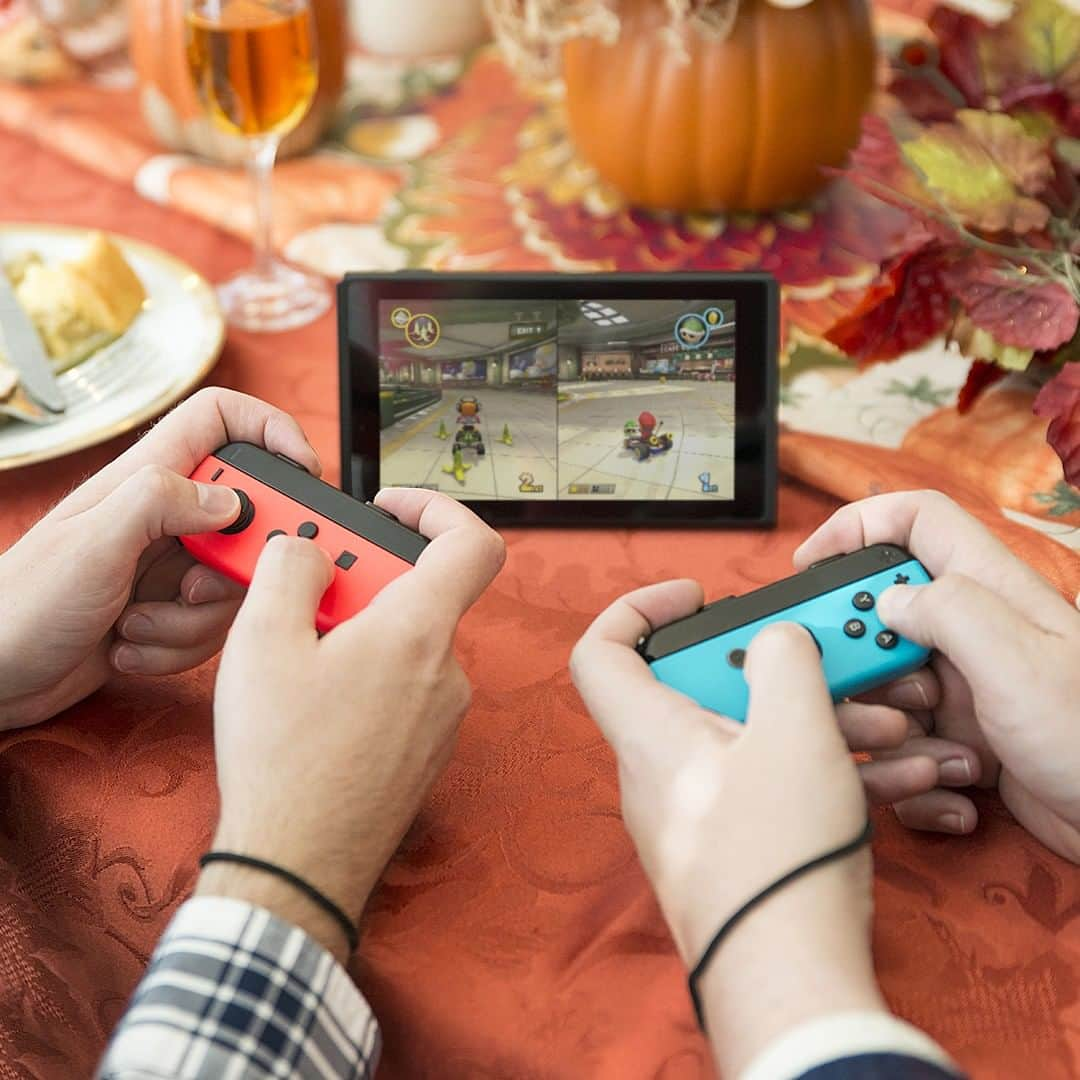 任天堂アメリカさんのインスタグラム写真 - (任天堂アメリカInstagram)「Happy #Thanksgiving from your friends at Nintendo! What games will you be playing after dinner?」11月29日 2時00分 - nintendoamerica