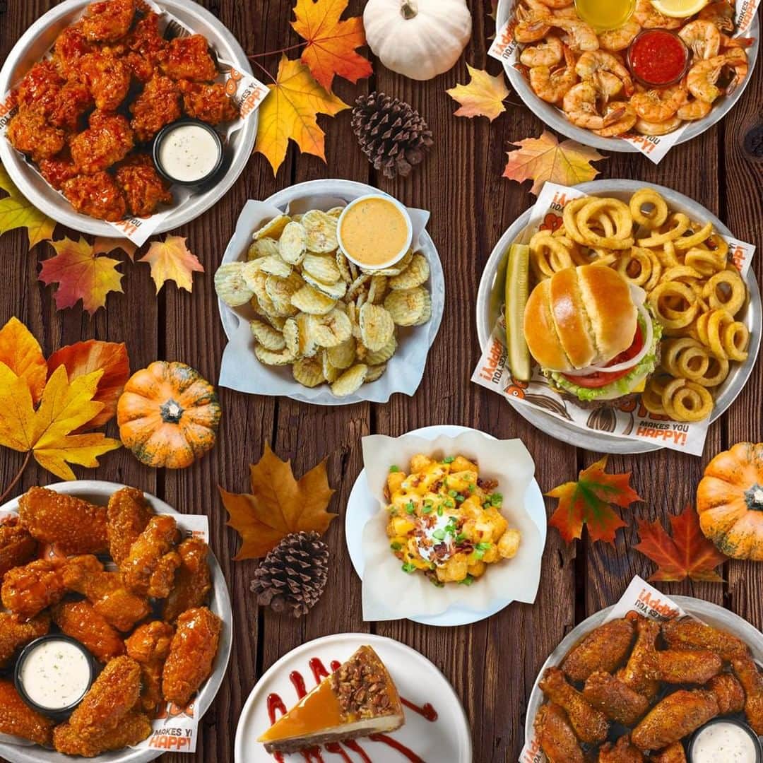 Hootersさんのインスタグラム写真 - (HootersInstagram)「#HappyThanksgiving from our table to yours.」11月29日 2時00分 - hooters