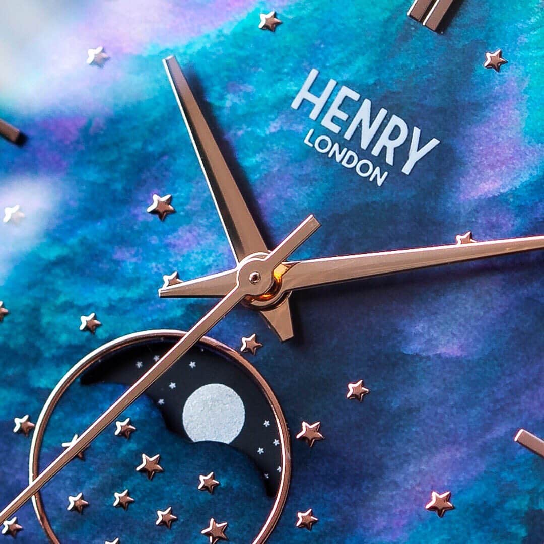 Henry London Official page of Britishさんのインスタグラム写真 - (Henry London Official page of BritishInstagram)「Has anyone else had their eye on this mesmerising moonphase? Well now's your chance...it’s already in the sale with 50% off! Featuring a gorgeous deep blue mother of pearl dial and rose gold details ✨ swipe to see more and head to our site! . . . #henrylondon #henrywatches #menswatches #womenswatches #britishdesign #britishbrand #vintage #heritage #wristwatchcheck #blackfriday #blackfridaydeals #sale #blackfriday2019 #blackfridaysale #50% #blackfridayweek #dontmissout #christmas #christmasgifts #shopping #watchsale  #watchphotography #motherofpearl #accessories #moon #celestial #blueopal #star #moonphasewatch #goodvibes」11月29日 1時58分 - henrywatches