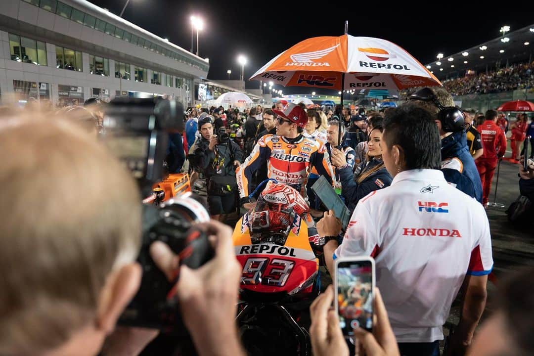 レプソル・ホンダのインスタグラム：「🇶🇦 to 🇪🇸. 19 grids. The first of the year and the last of the year.」