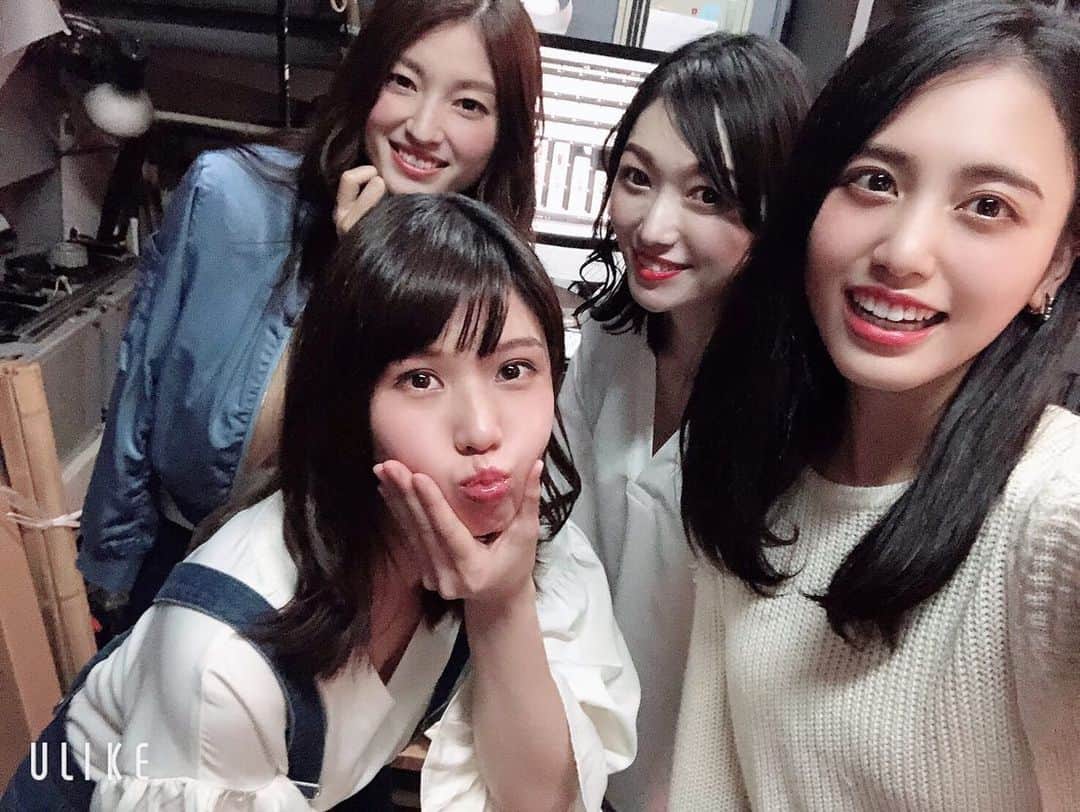 のインスタグラム：「オフショット . 1枚目の愛香さん(@aikatantan ) 可愛すぎるんだけど、ほんとに。 これはサービスショットですわ。 . 2枚目はおきゃな🥰(@okiyanananana56 ) 中学生の頃からステラに所属していて 今や一緒にお酒が飲める年に…🥺✨ わたしの推しメン！！ . 3枚目はただの露出狂。 . 最後はみんなでコメダでブレイク☕️ 愛香さんとかなちゃんがイチャイチャしてる動画、何回見ても癒される💓 . #akita #model #modelclubstella #10周年 #モデル事務所 #ステラ #オフショット #offshot @stella_akita」