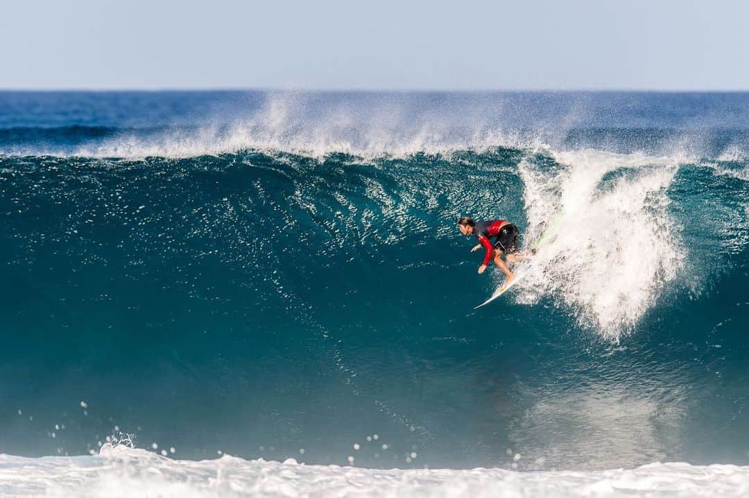 五十嵐カノアさんのインスタグラム写真 - (五十嵐カノアInstagram)「Waves have been nonstop here, thankful to be here on this special island 🌴 @jackbarripp」11月29日 3時02分 - kanoaigarashi