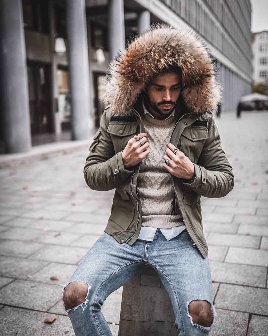 STYLE4GUYSのインスタグラム：「STYLE FACTOR 💯  Amazing #jacket by @welovefurs_com 🔥 ____________________ #WeLoveFurs #mensjacket #furfashion #falloutfit」
