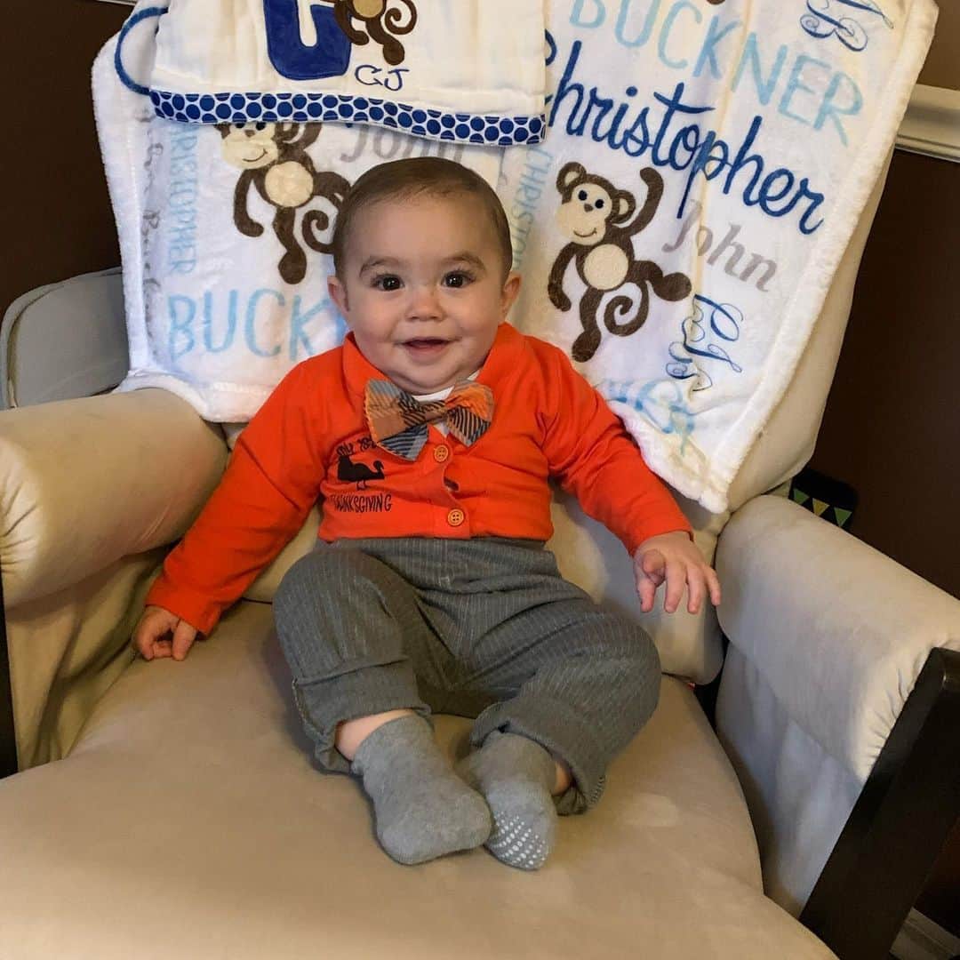 ディーナ・ニコール・コルテーゼのインスタグラム：「CJ wants to wish you all a Happy  Thanksgiving !!!! #firstthanksgiving #1stthanksgiving #thanksgiving」
