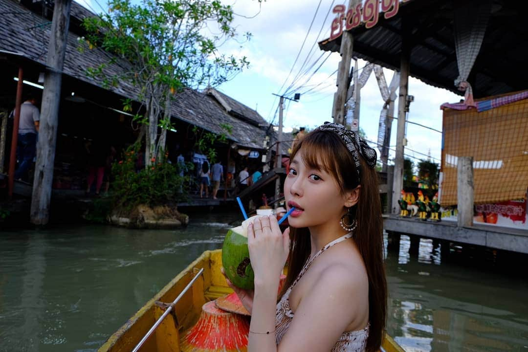 ユラさんのインスタグラム写真 - (ユラInstagram)「#thailand 🌵🌴🌿💐🥥🍍」11月29日 14時15分 - yura_936