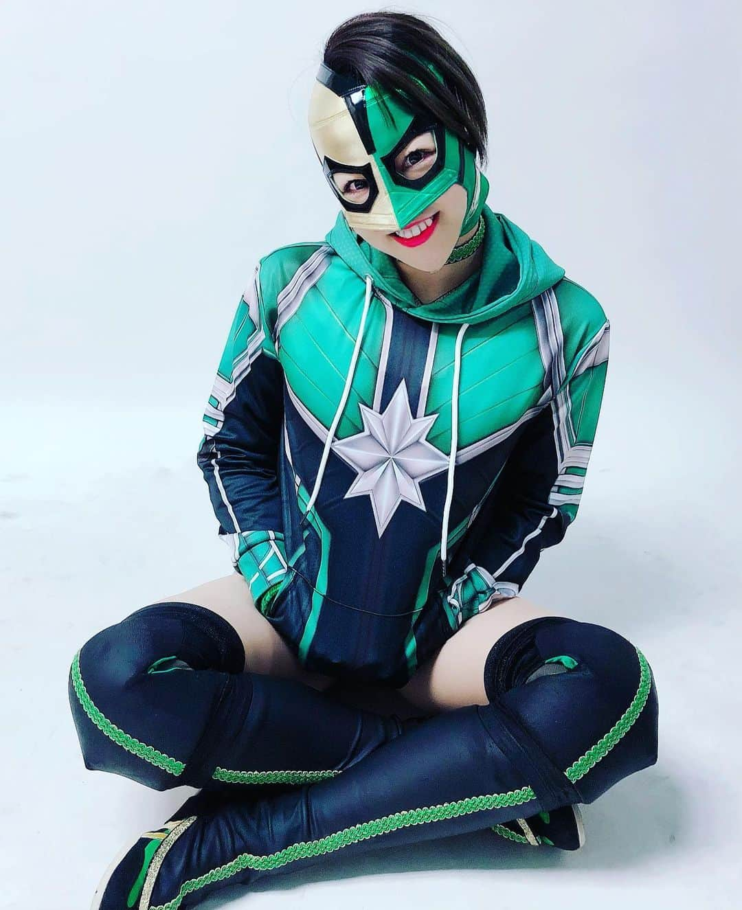 本間多恵さんのインスタグラム写真 - (本間多恵Instagram)「captain TAE  #覆面mania #luchadora #wrestler  #アクトレスガールズ #マスク  #marvel #captainmarvel #love #avengers #hero #followｍe」11月29日 12時40分 - taehonma