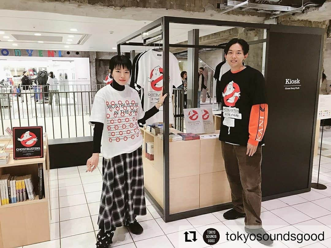 GINZA SONY PARK PROJECTさんのインスタグラム写真 - (GINZA SONY PARK PROJECTInstagram)「#Repost @tokyosoundsgood • • • • • • 【11/22 OA】TOKYO SOUNDS GOODおさらい③💁🏻‍♀️ @tokyosoundsgood  KEN THE 390と #チーム未完成 の砂糖シヲリのコンビでお届け中！ ▶️GHOST BUSTERS IN THE PARKだけの 会場限定で販売されている オリジナルデザインのゴーストバスターズTシャツ  ほかでは手に入らないオリジナルTシャツなので、早めにゲットしてください👻  かわいい！ @kenthe390 @coriarigato @ginzasonypark #GB35 #TSG80 #tokyofm #radiko #ghostbusters #kenthe390 #菅沼ゆり #TSG80 #tokyofm #GS89 #GinzaSonyPark」11月29日 12時41分 - ginzasonypark