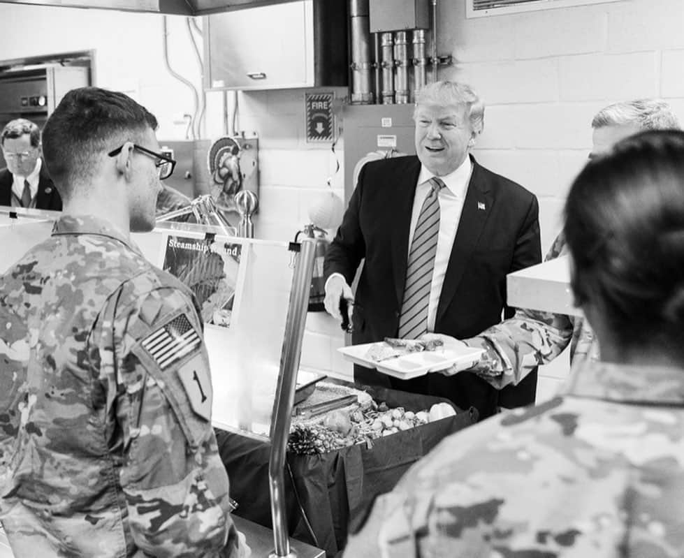 ドナルド・トランプさんのインスタグラム写真 - (ドナルド・トランプInstagram)「Together, we will preserve our freedom, we will protect our homeland, and we will defend our Great American Flag. Thank you, Bagram Air Field for welcoming me today—thank you for your service—and I wish you all a very Happy Thanksgiving! God Bless You, God Bless Our Military, and God Bless the United States of America!」11月29日 12時56分 - realdonaldtrump