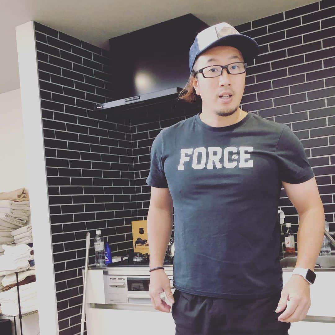 西岡剛のインスタグラム：「鬼教官に優しさはないのか⁉️ #秀島正芳  #鬼教官 #西岡剛」
