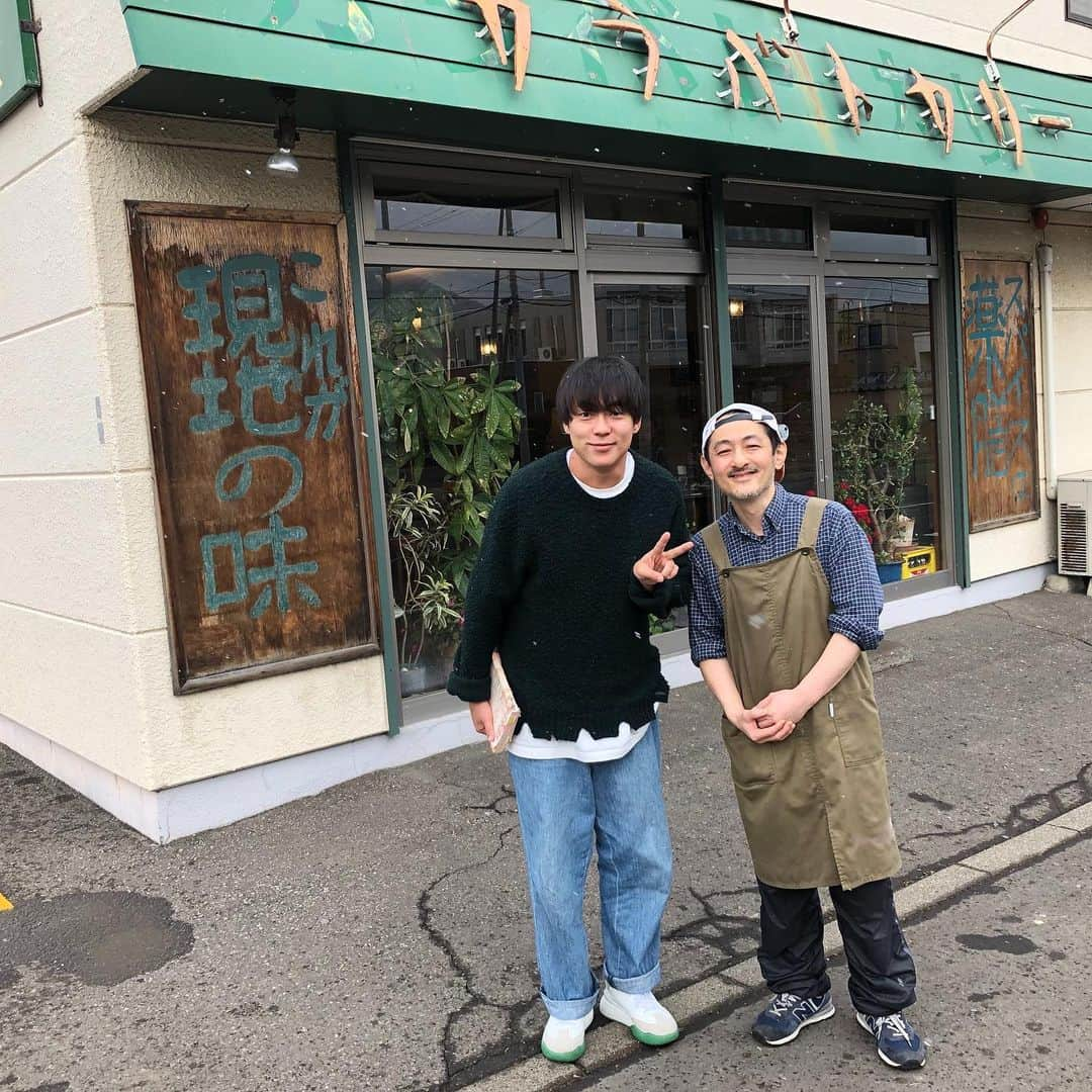 村本大輔さんのインスタグラム写真 - (村本大輔Instagram)「札幌でカレーを食べてコーヒー飲んでからのんびり富良野へドライブ」11月29日 13時26分 - muramotodaisuke1125