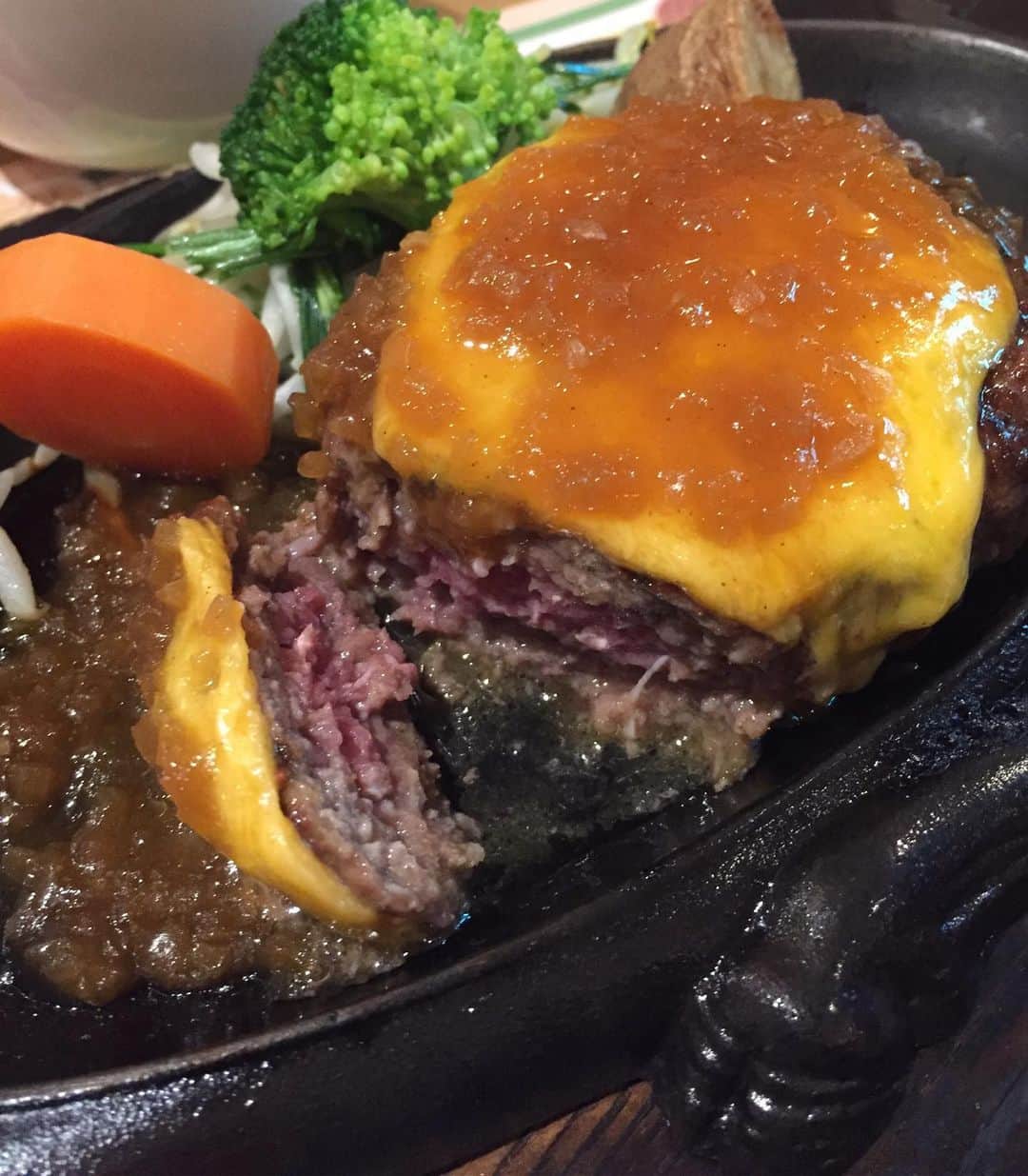 大森はじめさんのインスタグラム写真 - (大森はじめInstagram)「静岡で行きたかった「さわやか」！大変美味しゅうございました✨ #さわやか #ハンバーグ #肉汁」11月29日 13時40分 - h.omori