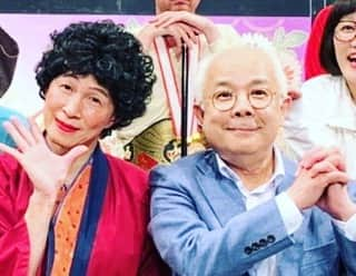 アキ（荒木良明）さんのインスタグラム写真 - (アキ（荒木良明）Instagram)「台本のない新喜劇ルミネtheよしもと公演、ありがとうございました😊 小堺さんが舞台上で見せてくれはる全力に終始高揚の出演者とスタッフ。めちゃめちゃ貴重な学び体験。小堺さんの全力のアドリブが、いつも以上に緊張感のある閃きいっぱいの2回目以上のみんなと、初めて参加してくれた賢こで面白なメンバーが素敵な旋風を吹かせてくれました。おかげさまで、超絶面白回になりましたよーご来場の皆様ありがとうございました😊進化しつづける台本のない新喜劇、これからも応援よろしくです！！ #小堺一機　さん #台本のない新喜劇 #おもしろいなー #楽しかった #GAG宮戸　くん #アキナ山名　くん #エヴォリューション #evolution #Scriptless #shinkigeki  #アドリブ #Adlib #アドリブのない新喜劇 #真逆 #天然すぎてゴメン #久馬 #カートヤング  #ルミネtheよしもと #いぃよぉ #そういう時期でしょ #チャンピオンベルト見せろよぉ #誰がおばはんやねん  #台本のない新喜劇 #アドリブだけの新喜劇」11月29日 13時49分 - mizutamareppuaki