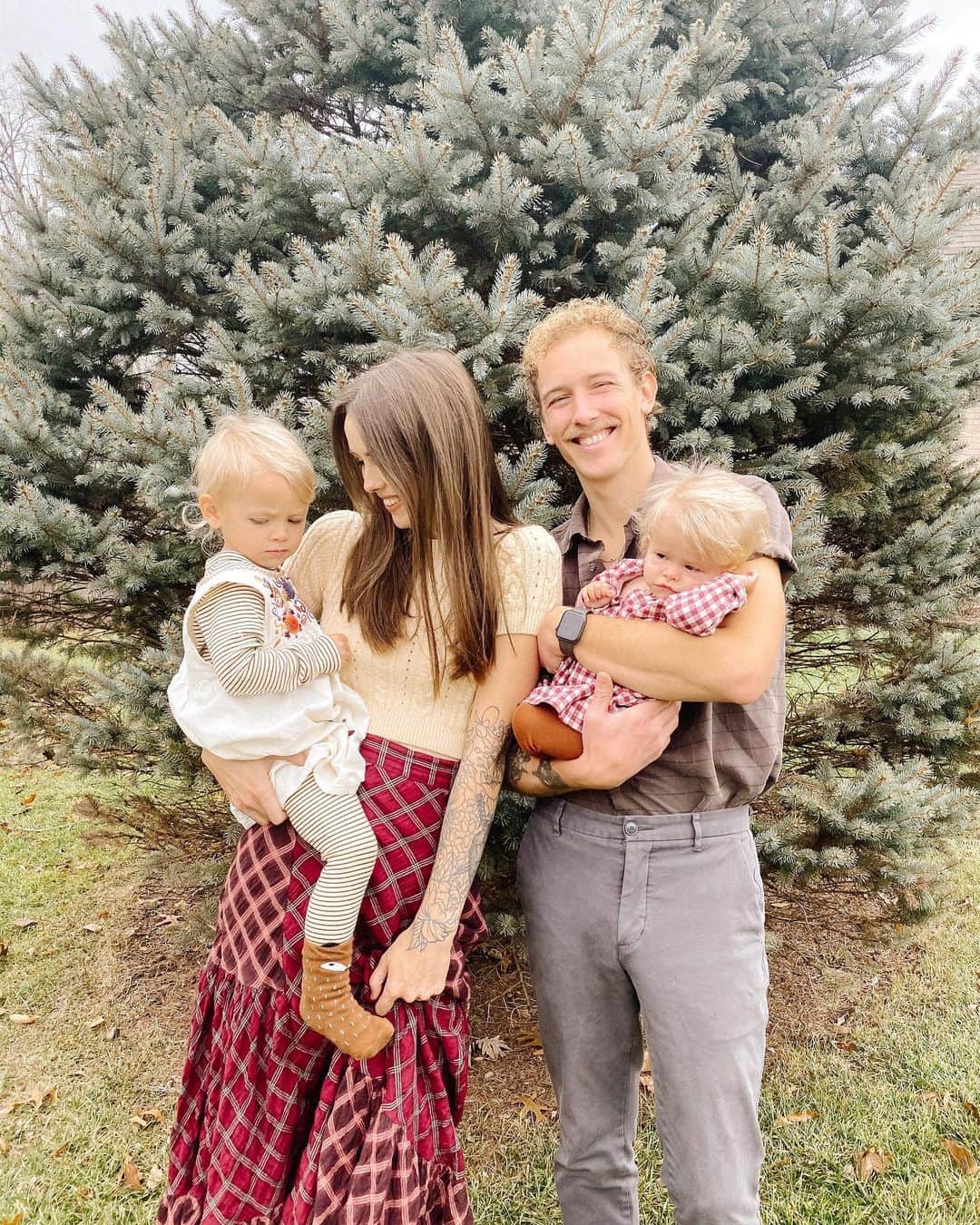 Acacia Brinleyさんのインスタグラム写真 - (Acacia BrinleyInstagram)「A thanksgiving in Indy. 💛 so happy to be with my people.」11月29日 5時06分 - acaciakersey
