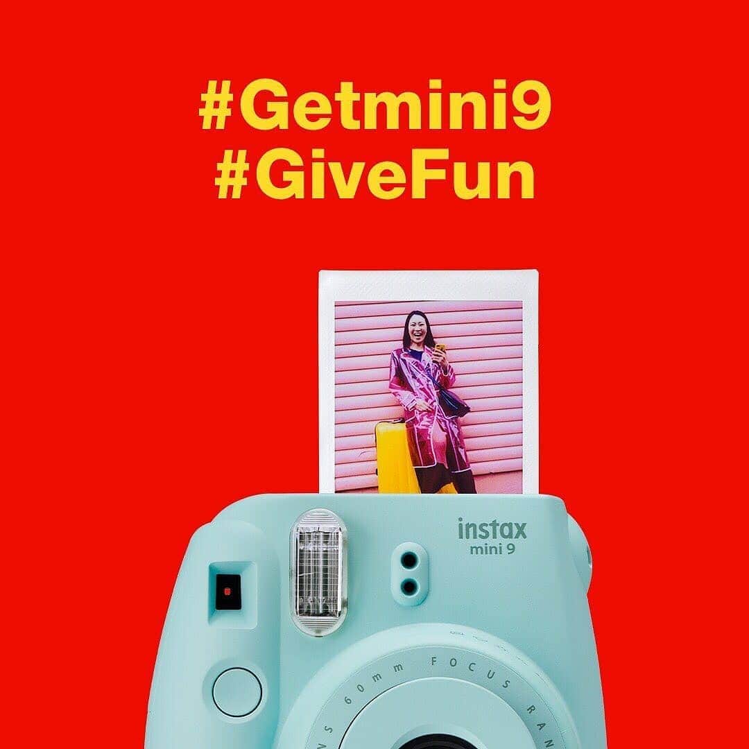 Fujifilm Instax North Americaさんのインスタグラム写真 - (Fujifilm Instax North AmericaInstagram)「Stay tuned for all our great deals! 👀 #BlackFriday #DontJustTakeGive #Giveinstax #instax #mini9 #instaxminiLink #SQ6 #LiPlay」11月29日 5時12分 - fujifilm_instax_northamerica