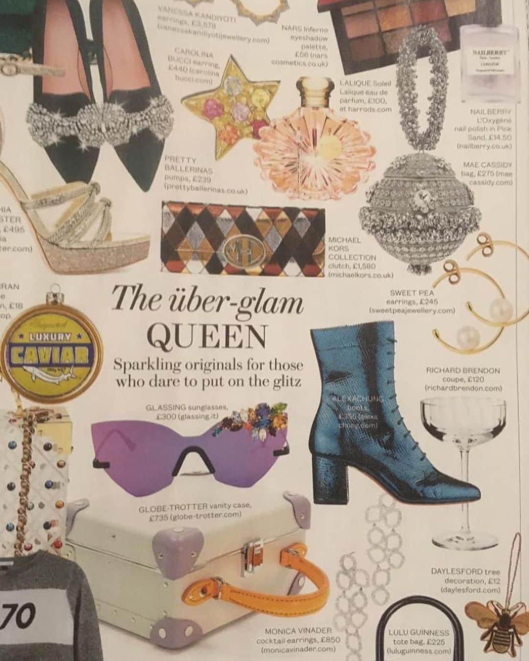 スイート ピーさんのインスタグラム写真 - (スイート ピーInstagram)「Ooo what’s that we spy...? @sweet_pea_jewellery_london 18ct gold and pearl hoop earrings in @eveningstandardmagazine Christmas Gift Guide for Uber Glam Queens out today!! #eveningstandardmagazine #christmasgiftguide #handmadeearrings #18ctgold #shopindependent #giftideas」11月29日 5時51分 - sweetpea_finejewellery