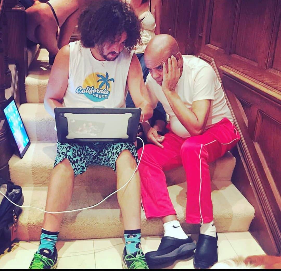 レッドフーのインスタグラム：「Dad, I always love these learning moments with you. Happy 90th ❤️」