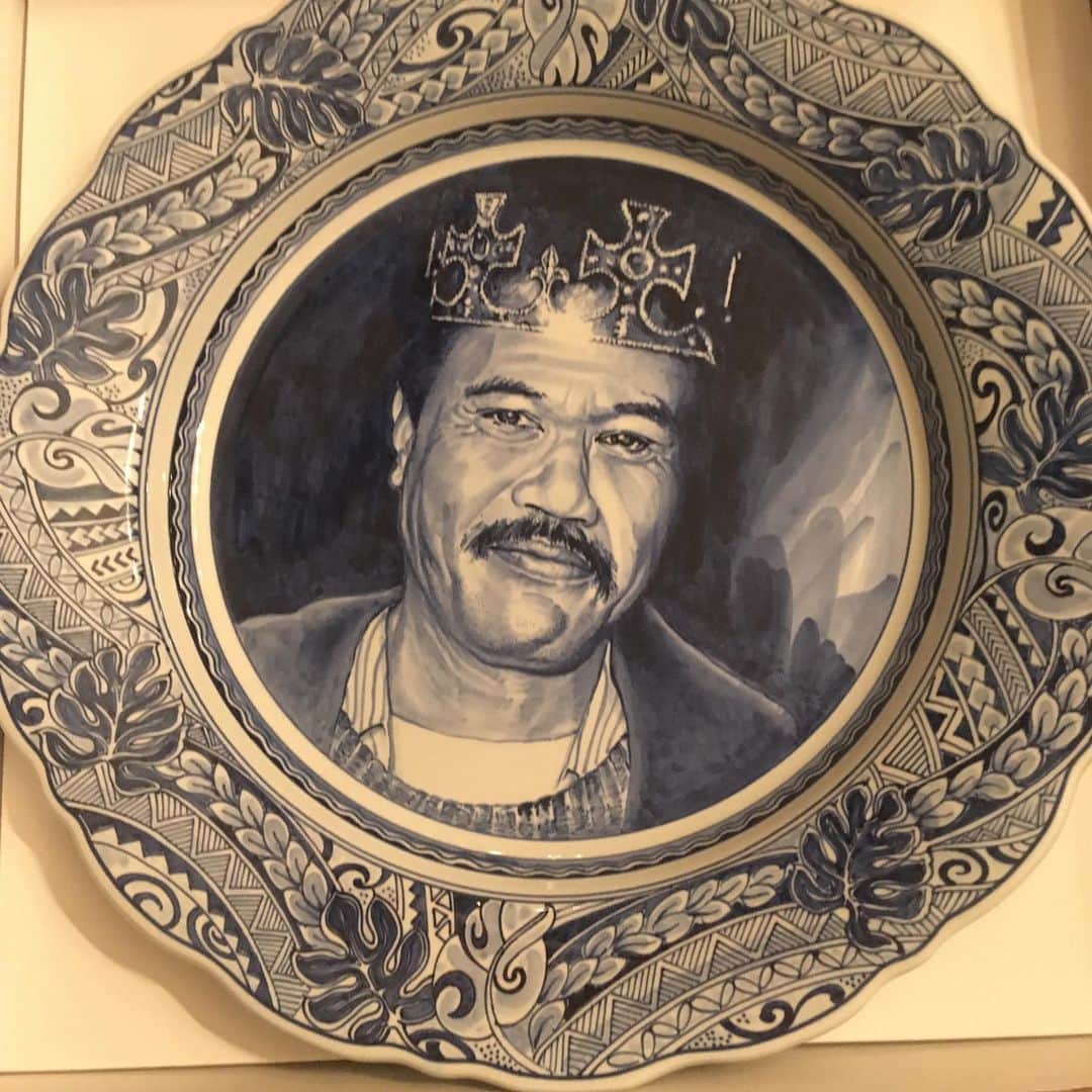 アムステルダム・タトゥー・ミュージアムのインスタグラム：「New in my wall of fame my good freind in delf blue paulo suluape the king of kings. In loving memory #suluape#samo# petelo suluape#pea#malu @jeroenfranken #sevenseas #captcaveman」