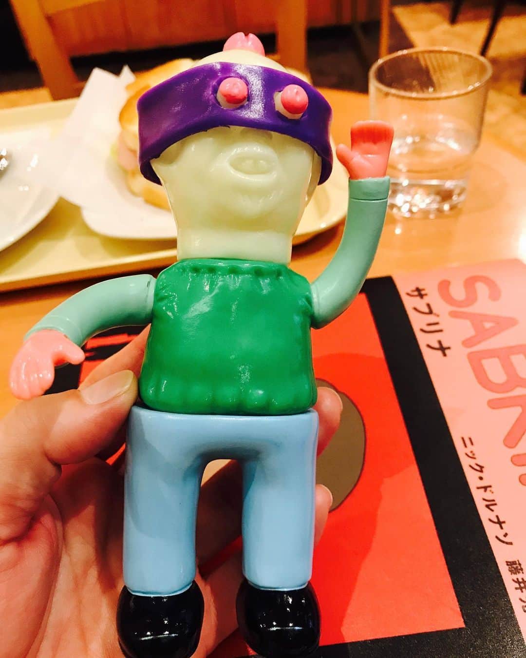 デハラユキノリのインスタグラム：「目マラサトシ(マスク) #ソフビ解体新書 #dehara  #deharayukinori  #satoshiyamamoto」