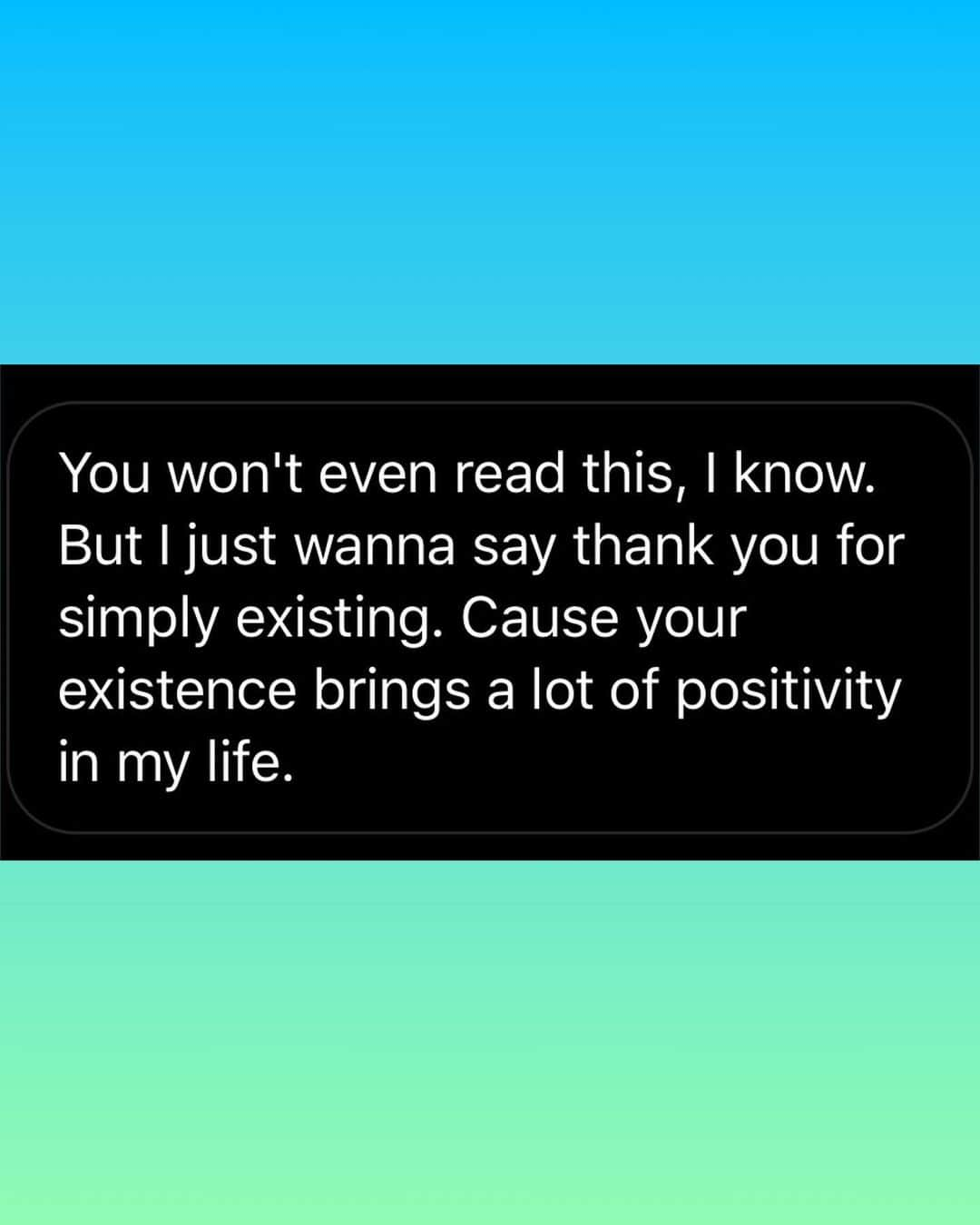 Livさんのインスタグラム写真 - (LivInstagram)「Happy Thanksgiving to my friends who are celebrating:) I am too shy to respond in person, but it makes my heart full of love and joy to read your messages. You guys inspire me so much and I want to say that I am grateful for your love and positivity 💕✨Have a turkey-time!🦃🍁✨ www.fit-sphere.com」11月29日 9時41分 - livlogolding