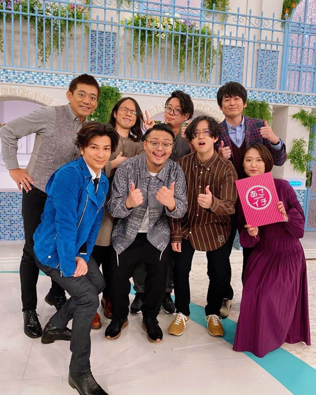 武田真治さんのインスタグラム写真 - (武田真治Instagram)「2019.11.29.#NHK『#朝イチ』をご覧頂いた皆様ありがとうございました📺　#博多華丸大吉　さんとのトーク、話題のバンド・the engy とのセッションもあり、とても楽しく、あっという間の時間でした！　#theengy 近江友里恵 アナ #武田真治」11月29日 10時46分 - shinji.takeda