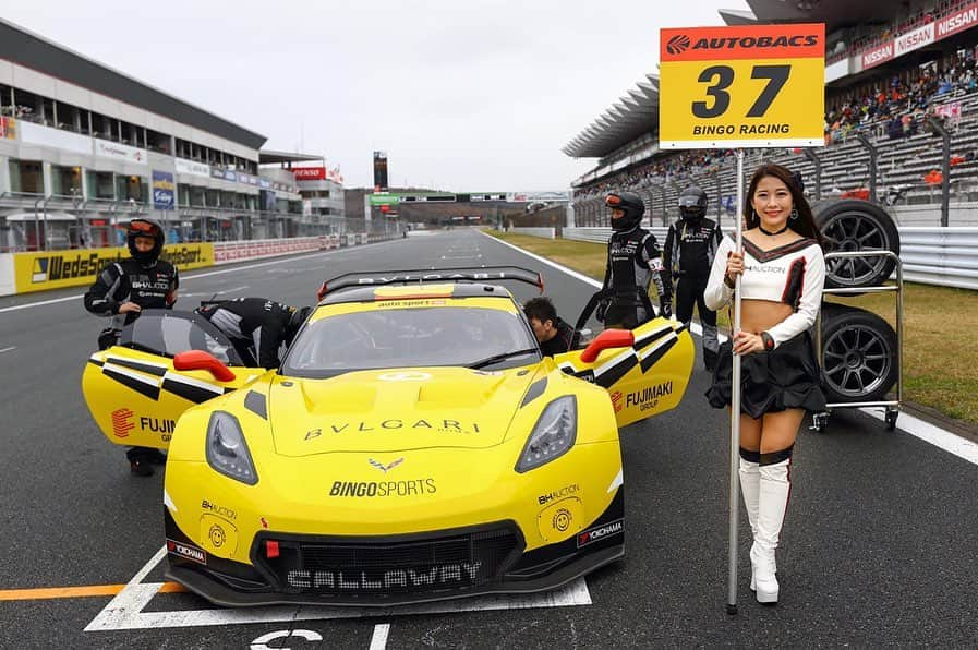 綾野ゆりかさんのインスタグラム写真 - (綾野ゆりかInstagram)「今回のsuper GT×DTM交流戦ではLMcorsaから 60号車 SYNTIUM LMcorsa RCF GT3 70号車 LM corsa Ferrari 488 GT3 と2台体制でとても豪華でした🥺👏✨ そしてBH AUCTIONから出場する、 Corvette GT3も応援させていただきました✨ * TWS princess4人で今回は別々の車を 担当させていただき、ボード担当の時は なんだか特に新鮮でした🥳❤️ * * #レースクイーン #twsプリンセス #大阪トヨペット #60号車 #lmcorsa #supergt #rq #sgt #dtm  #モデル #撮影 #撮影依頼 #ポートレート #ポートレートモデル #インフルエンサー #model #racequeen  #綾野ゆりか #japanesegirl #japanesemodel #japanesegirls #selfie #셀피 #데일리룩 #팔로우 #팔로우 #맞팔 #셀카 #셀스타그램 #메이크업」11月29日 12時12分 - yrk__a