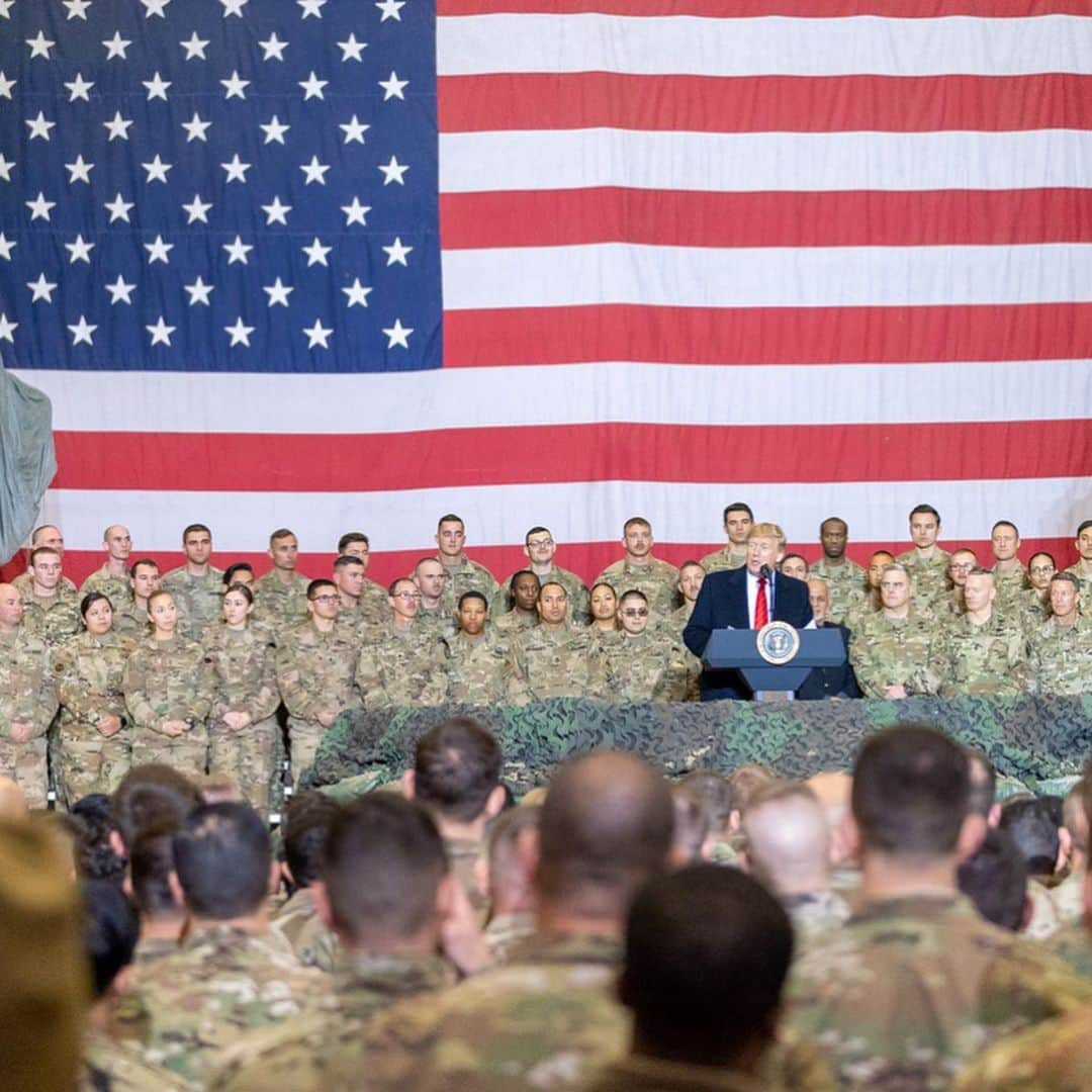 ドナルド・トランプさんのインスタグラム写真 - (ドナルド・トランプInstagram)「We have the most powerful military in the world by far...This evening, as millions of families sit down at their dinner tables back home, they'll say a prayer for the men and women serving in our nation in Afghanistan and deployed all around the globe.」11月29日 12時18分 - realdonaldtrump