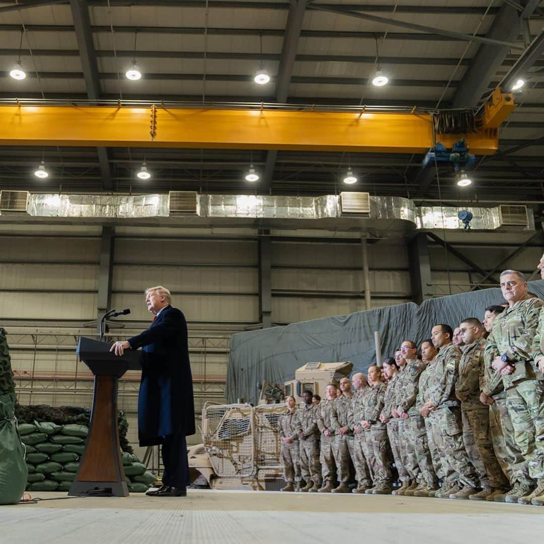 ドナルド・トランプさんのインスタグラム写真 - (ドナルド・トランプInstagram)「We have the most powerful military in the world by far...This evening, as millions of families sit down at their dinner tables back home, they'll say a prayer for the men and women serving in our nation in Afghanistan and deployed all around the globe.」11月29日 12時18分 - realdonaldtrump