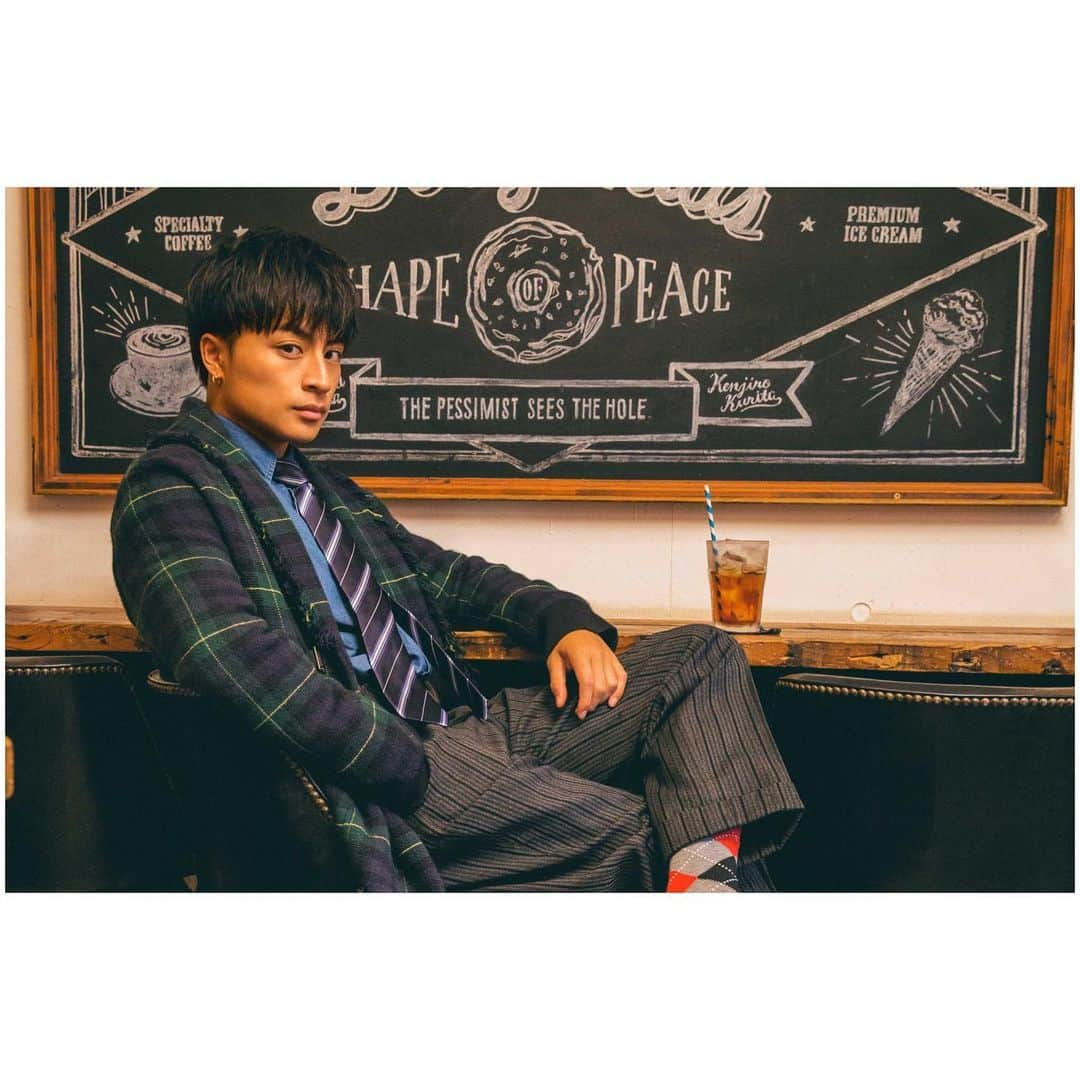 白濱亜嵐さんのインスタグラム写真 - (白濱亜嵐Instagram)「☕️☺️ #月刊EXILE @exile_magazine」11月29日 23時26分 - alan_shirahama_official