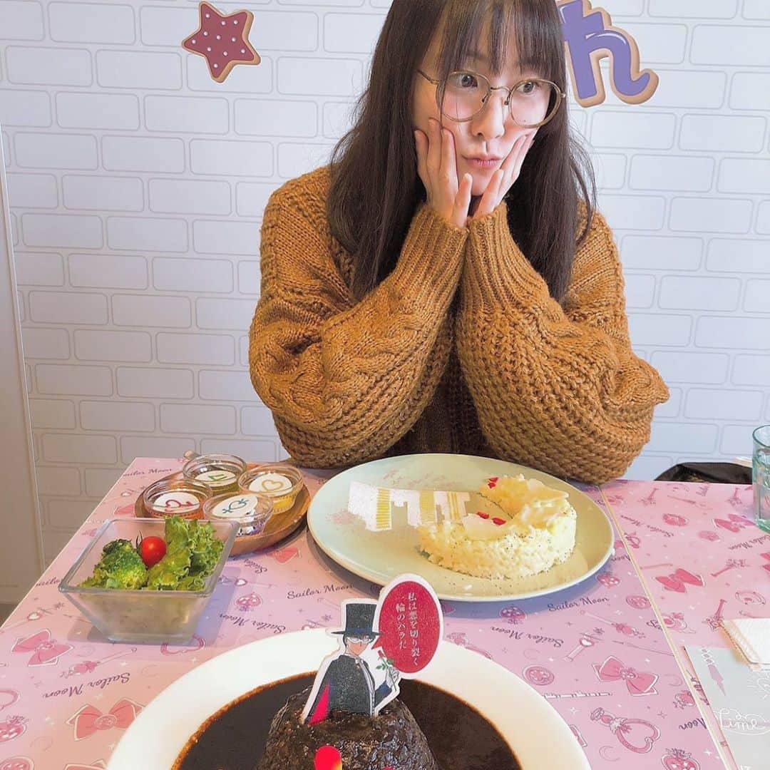 松井玲奈さんのインスタグラム写真 - (松井玲奈Instagram)「まだまだだなあ ダメだなあ と思うことや後悔することがあるのはやっぱり悔しいので、やれる時にやらないと と、思いながらセーラームーンカフェに行った写真をあげます。」11月29日 22時10分 - renamatui27