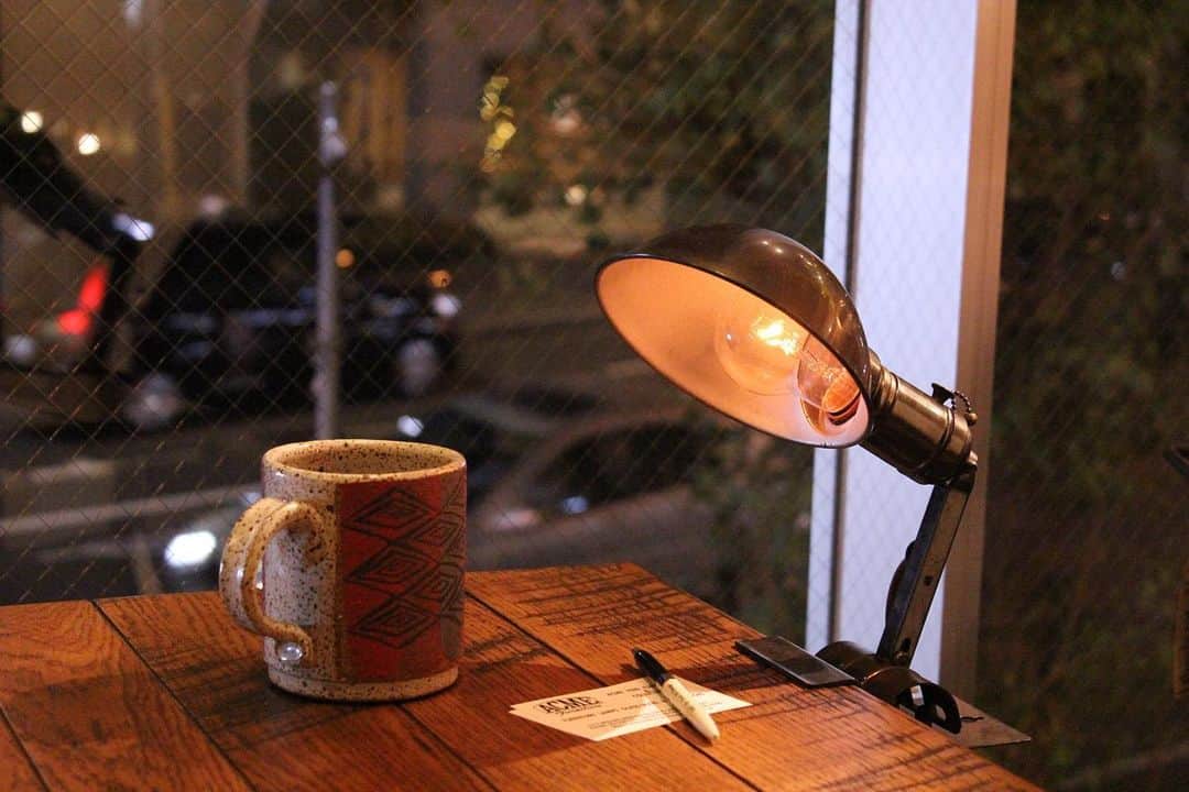 ACME Furnitureのインスタグラム
