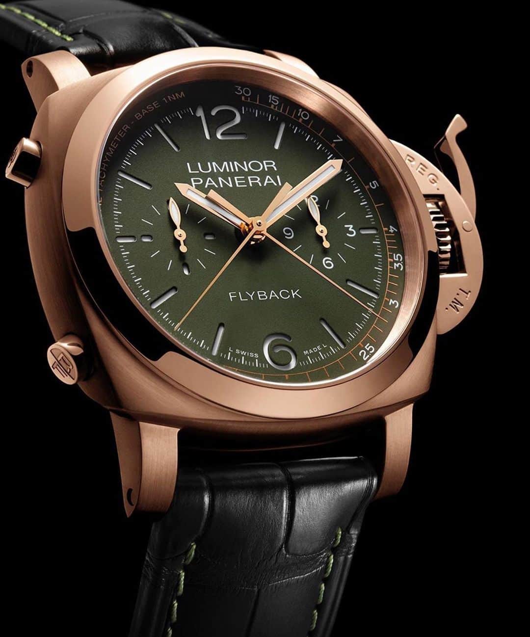 パネライのインスタグラム：「A celebration of a living legend.  One of two watches as a tribute to the cricketing icon and Indian brand ambassador Mahendra Singh Dhoni @mahi7781.  Two exclusive Luminor editions with engraved case-back with MS Dhoni’s signature, his cricketing image and the number 183 that symbolizes his highest score in one-day international Cricket. @panerai #paneraicentral」