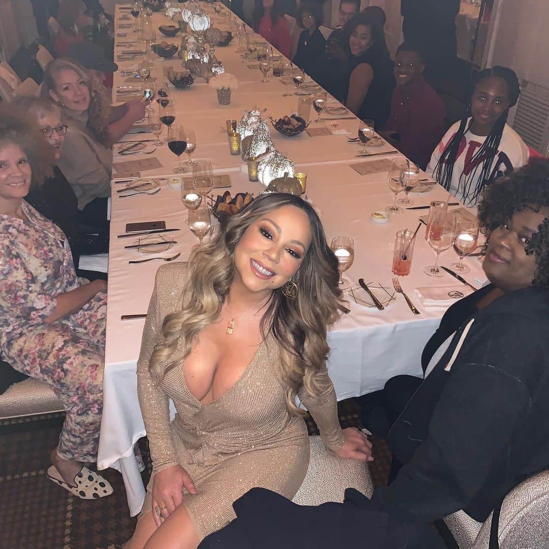 マライア・キャリーさんのインスタグラム写真 - (マライア・キャリーInstagram)「Happy Thanksgiving! Thankful for all the blessings in my life 🙏❤️」11月29日 15時21分 - mariahcarey