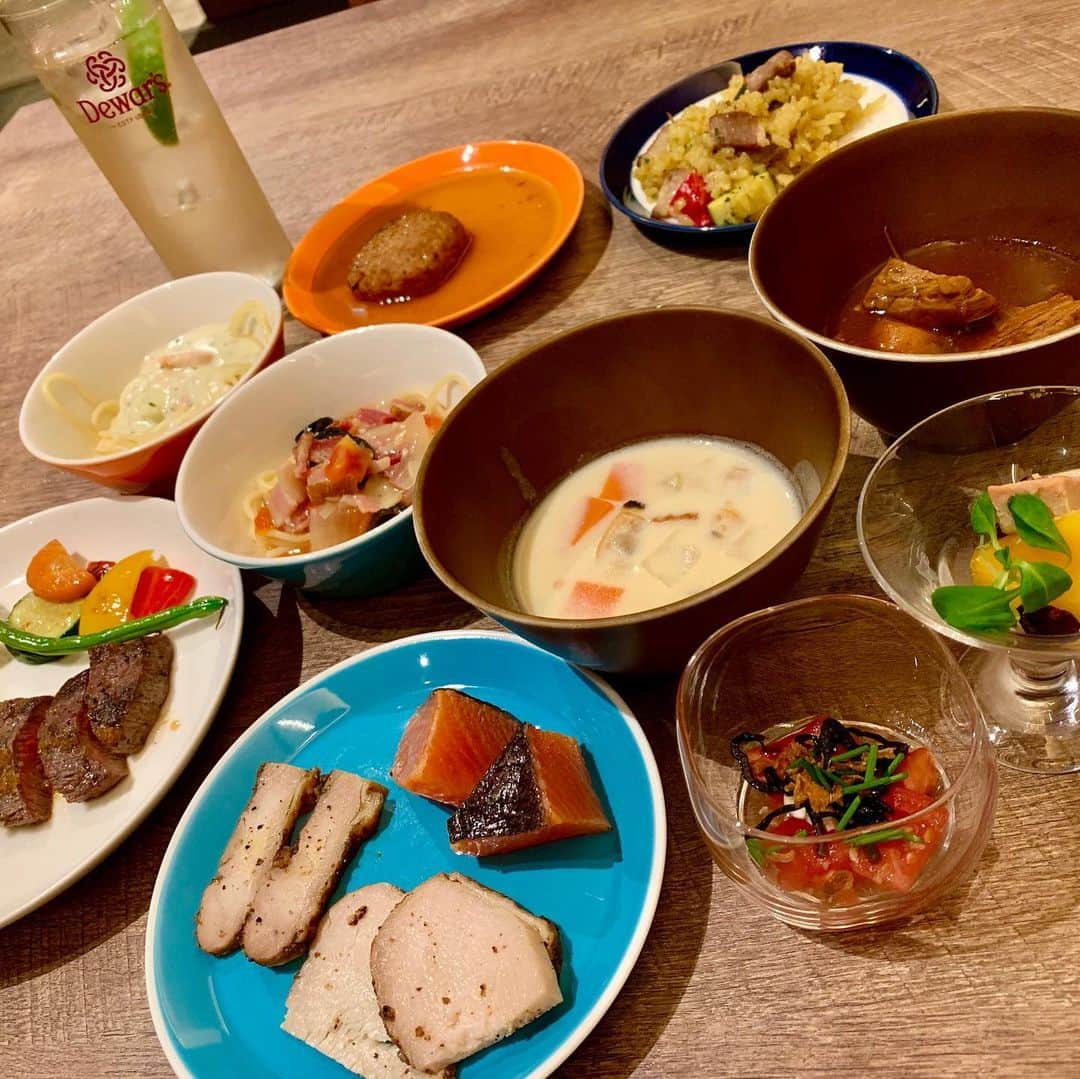 わっきーさんのインスタグラム写真 - (わっきーInstagram)「THE KEY HIGHLAND NASU Dinner buffet 洋食寄りで肉メインの内容でした！  #thekeyhighlandnasu  #ザキーハイランド那須  #リゾートホテル #金谷ホテル  #温泉  #温泉旅行  #ホテルビュッフェ  #ステーキ  #ビーフシチュー  #ハンバーグ  #栃木旅行  #栃木観光  #栃木グルメ  #youtube #youtuber #わっきーtv #わっきー #食レポ #飯テロ #飯テログラム #飯テロ動画」11月29日 15時30分 - makoto_ishiwaki